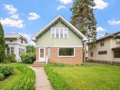 1027 Van Slyke Ave, Saint Paul, MN, 55103
