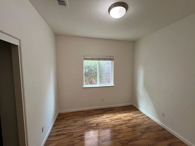 2249 Gallup Dr — Photo 11