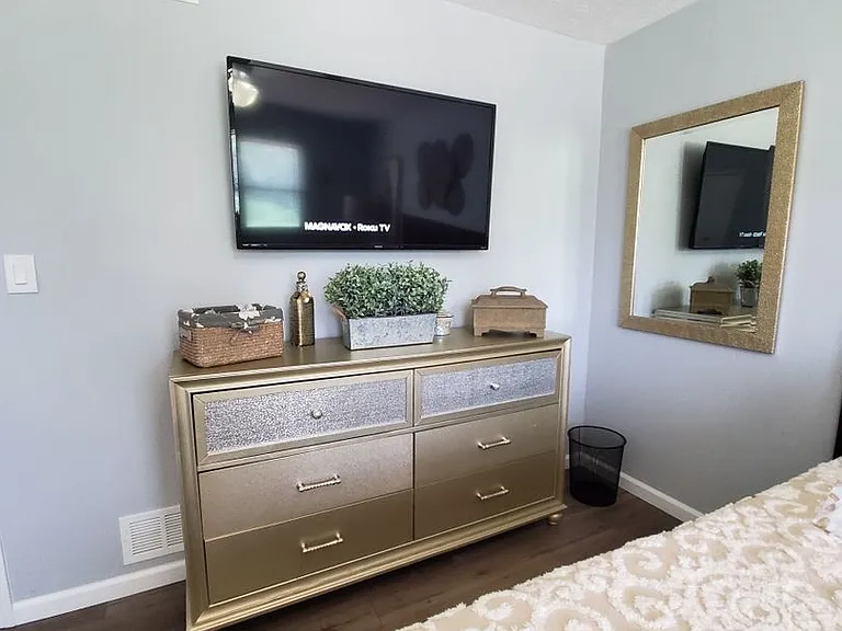 6703 Cincinnati Dayton Rd — Photo 10