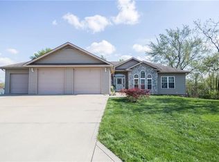 119 Lisa Ave, Lathrop, MO 64465