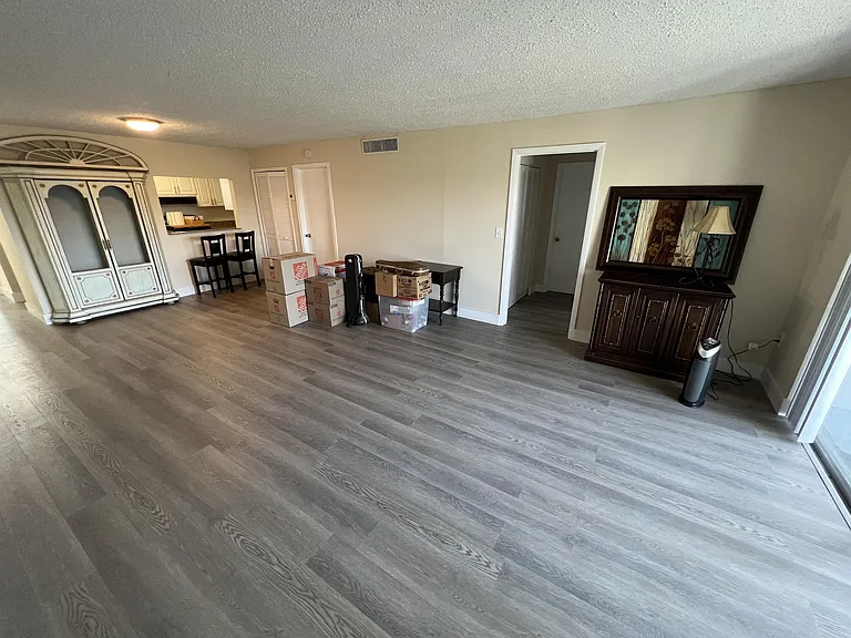 8481 Springtree Dr #301B — Photo 3