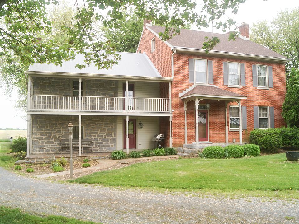 1st image of 16735 Hawks Landing Ln