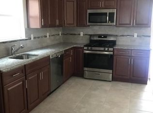 412 Livingston St, Elizabeth, NJ 07206