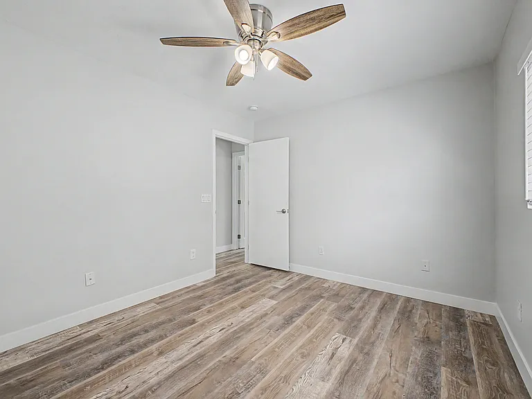 2423 E Winged Foot Dr — Photo 14