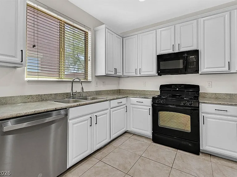 10187 Palazzo Marcelli Ct — Photo 5