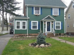 3000 Yorkshire Rd, Cleveland Heights, OH 44118