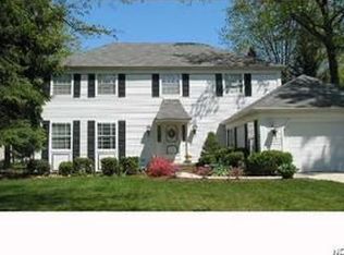 1841 Halls Carriage Path, Westlake, OH 44145