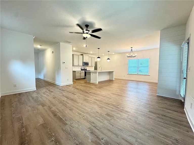 2955 Vinca Dr — Photo 5