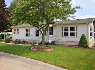 6 Kylie Ct, Olmsted Twp, OH