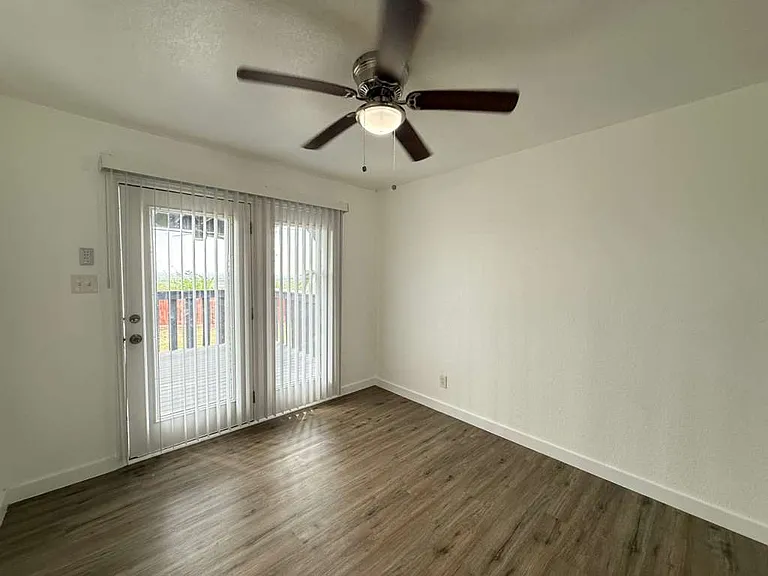 6414 Kensinger Pass — Photo 9