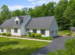 13386 Hidden Oaks Dr, Novelty, OH 44072