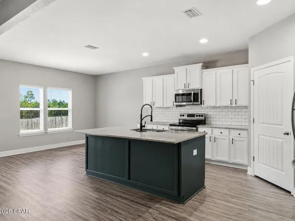 171 Grafton St, Southport, FL 32409