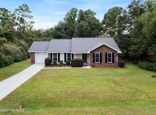 20 Scotts Glen Dr, Wilmington, NC 28411