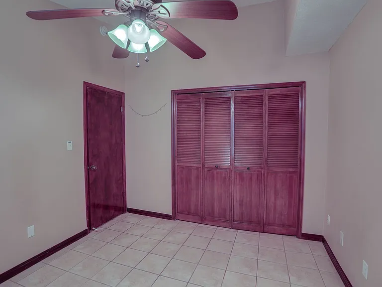 492 Tamarack St — Photo 9