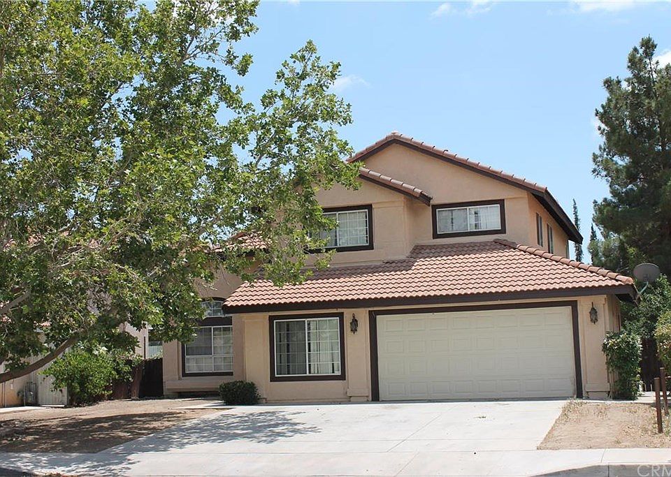 2nd image of 13241 Luna Rd