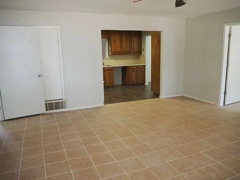 7118 FM 2931 — Photo 31