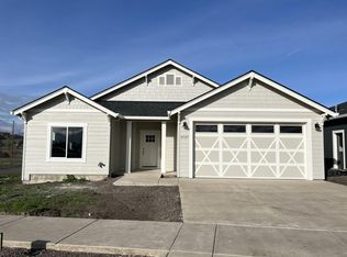 3762 Durst St, Medford, OR 97504