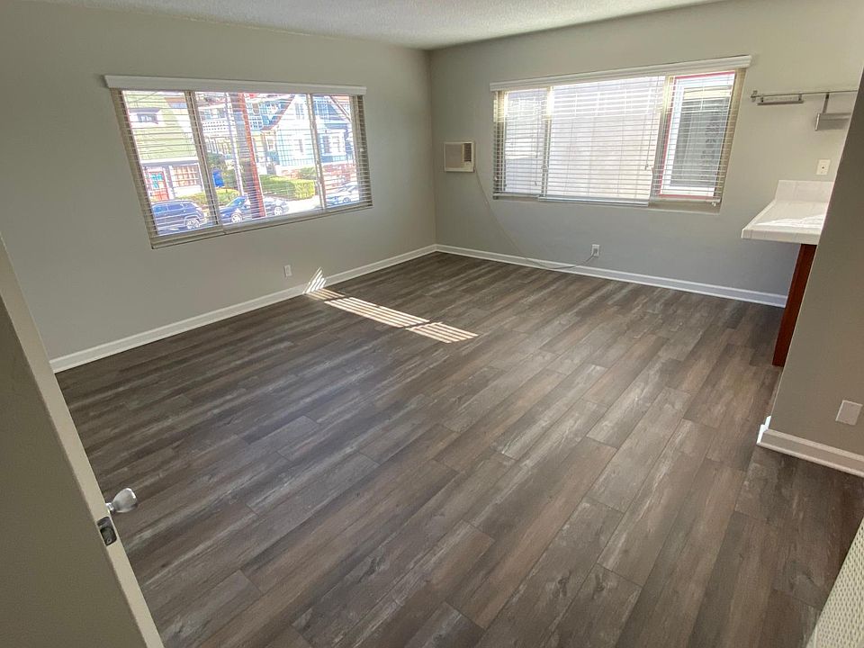 Big Open Floor Plan With Lots Of Light