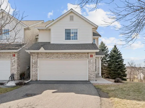 495 Pleasant Ct, Chaska, MN 55318