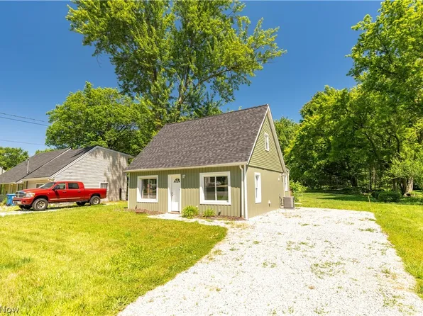 2255 Lake Rd, Akron, OH 44312