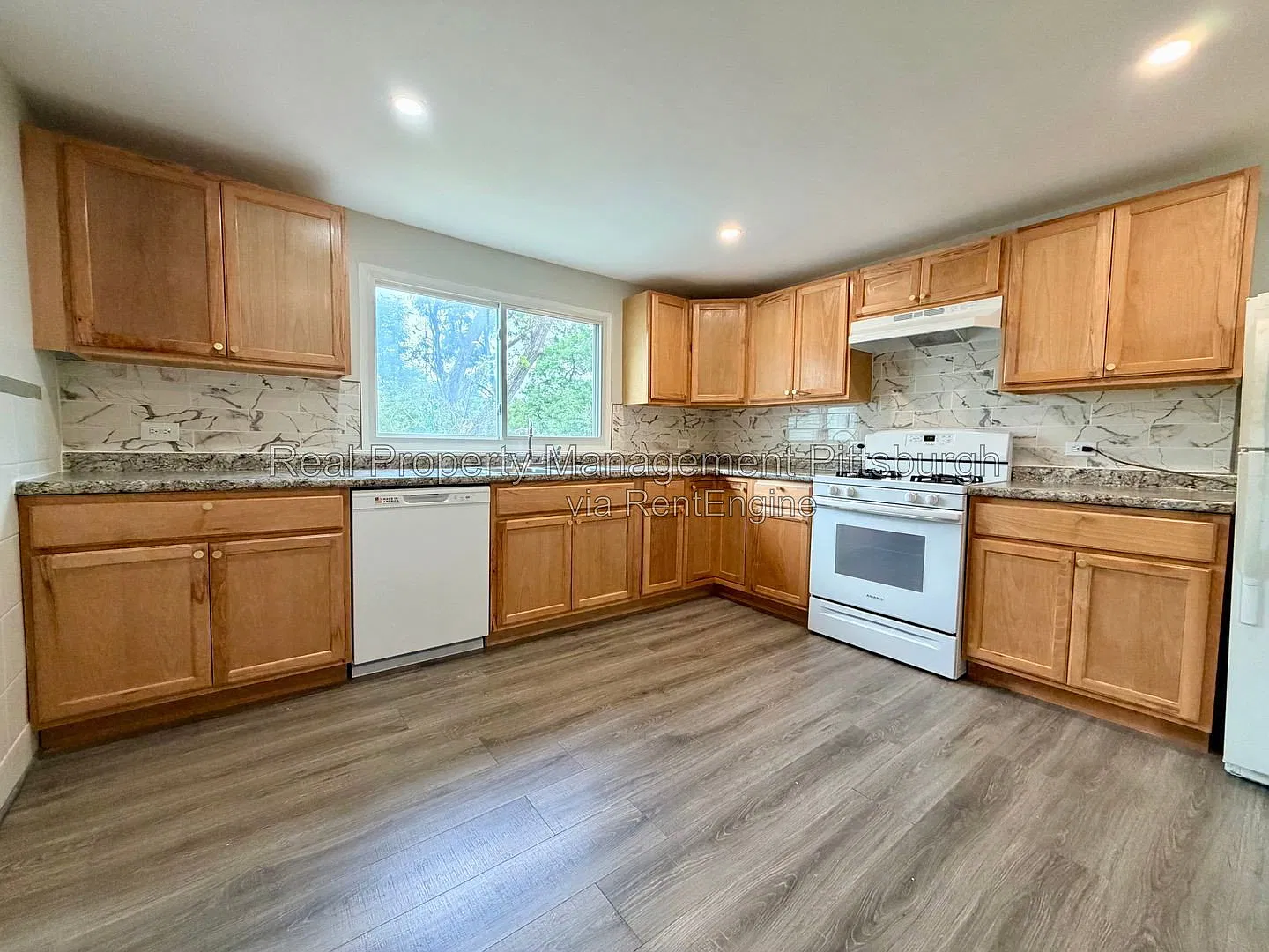 2 bed, 1.0 bath, $1,150 — Photo 1