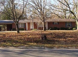 615 W Haynes St, Sandersville, GA 31082