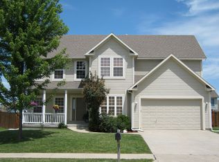 732 E 167th Ter, Gardner, KS 66030