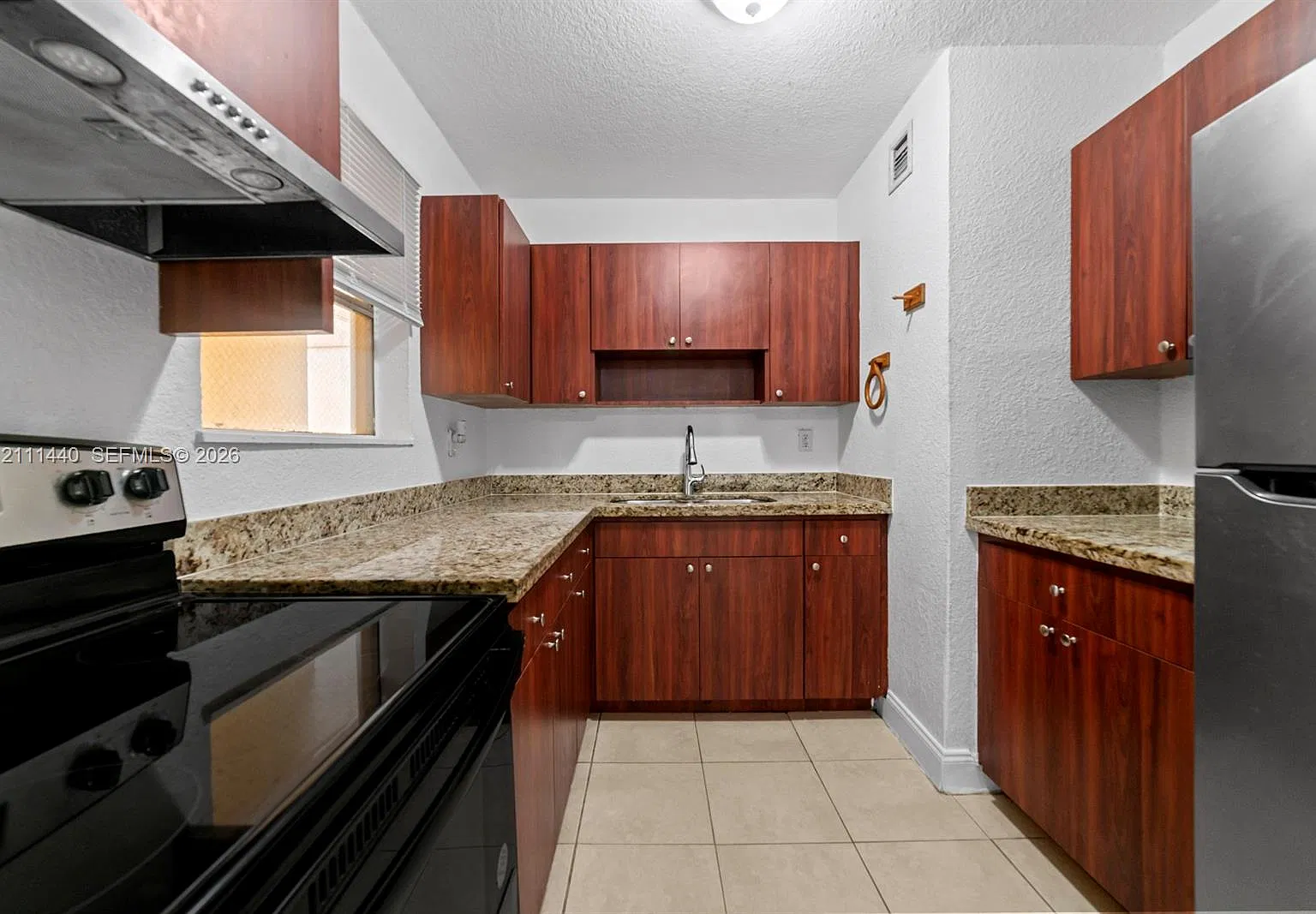 Bella Venezia Condo — Photo 4