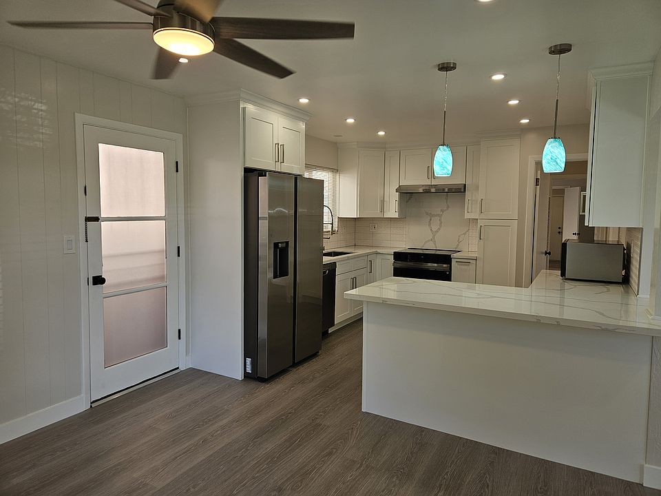 Brand new kitchen- newly remodeled 2025.