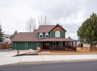 3825 SW Summit Ave, Redmond, OR 97756