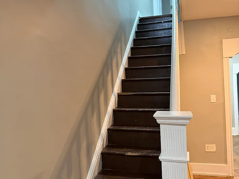 1370 Narragansett St — Photo 6