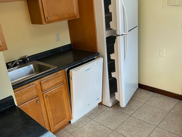 1571 North Ave #2 — Photo 11