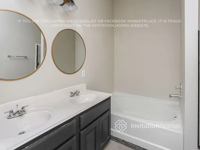 8117 Hennessey Trl — Photo 14