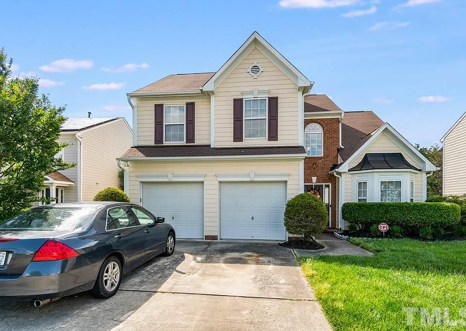 1st image of 306 Winward Pointe Dr