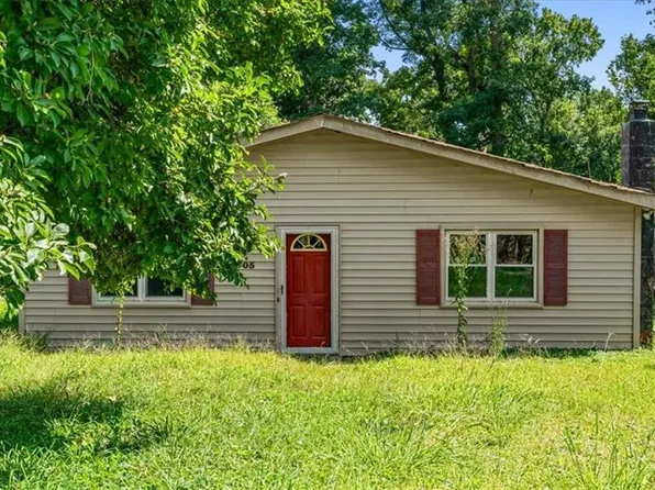 305 Spicewood Dr, Greensboro, NC 27405