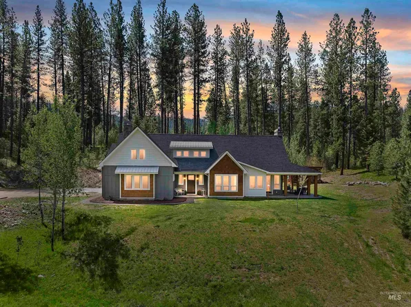 13 Snow Shoe Ln, Idaho City, ID 83631