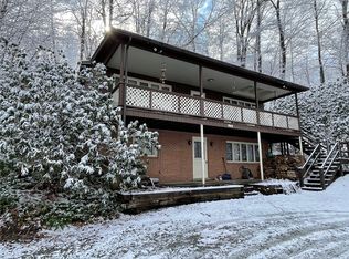 261 Lake Rd, Hidden Valley, PA 15502