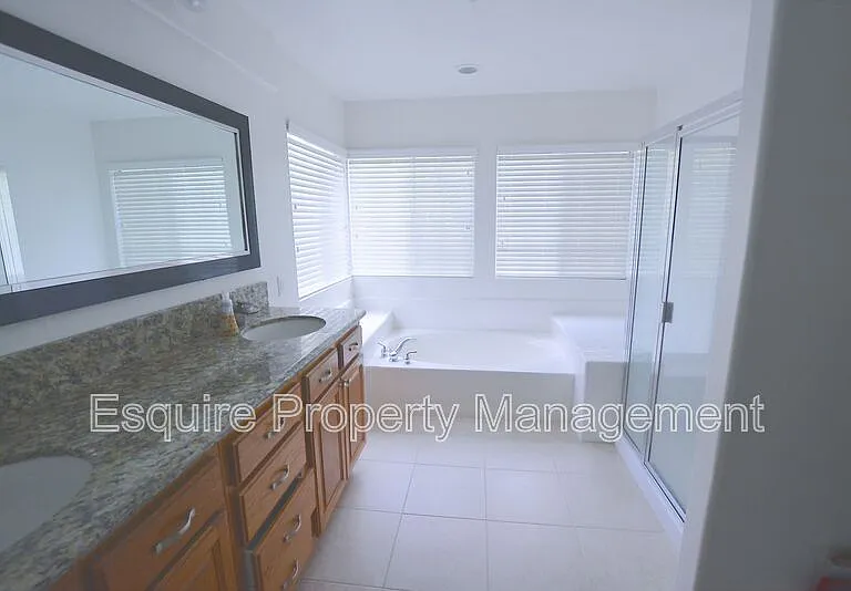 2340 Fairway Ct — Photo 16