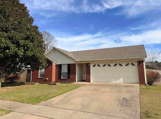 3604 Meadowlake Dr, Bryant, AR 72022