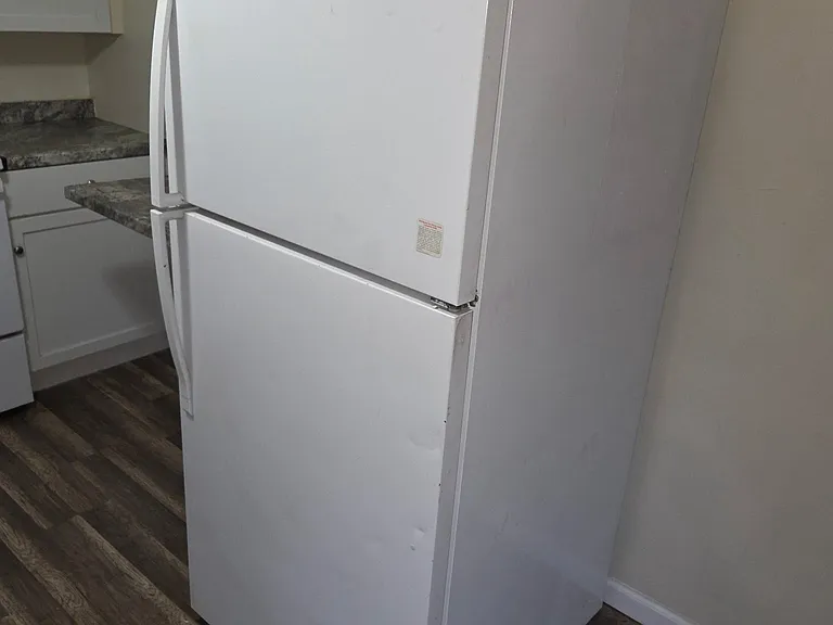 546 W Main St #2A — Photo 9