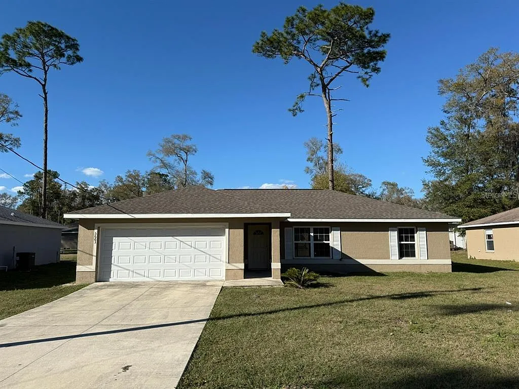 3 bed, 2.0 bath, 1332 sqft, $1,800 — Photo 1