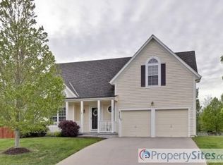 6309 Lakecrest Dr, Shawnee, KS 66218