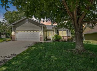 805 Saint Lawrence Dr, Northfield, MN 55057