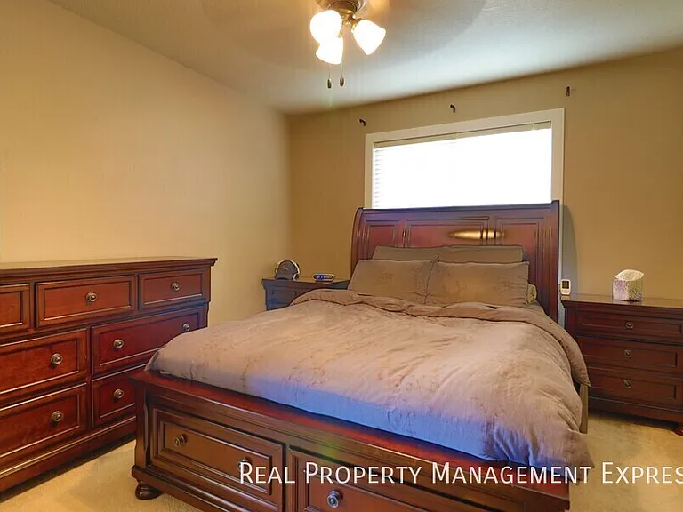 109 N Foss Ave — Photo 18