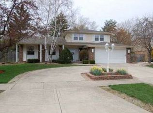 2516 Pebbleford Ln, Glenview, IL