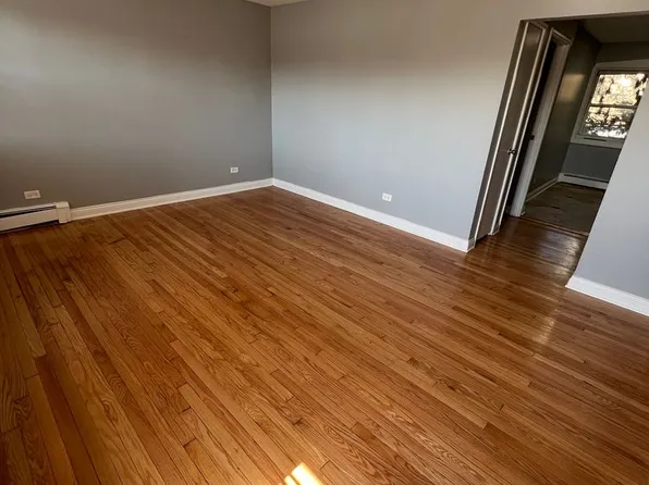 Cornell, 7044 S Cornell Ave APT 2B, Chicago, IL 60649