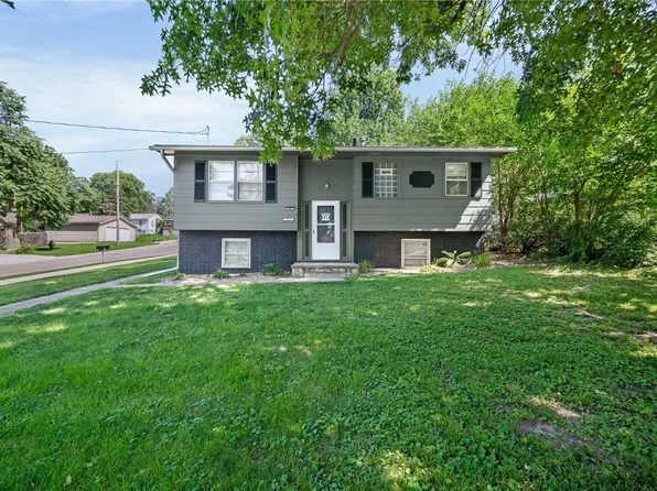1237 Evans St, Des Moines, IA 50315