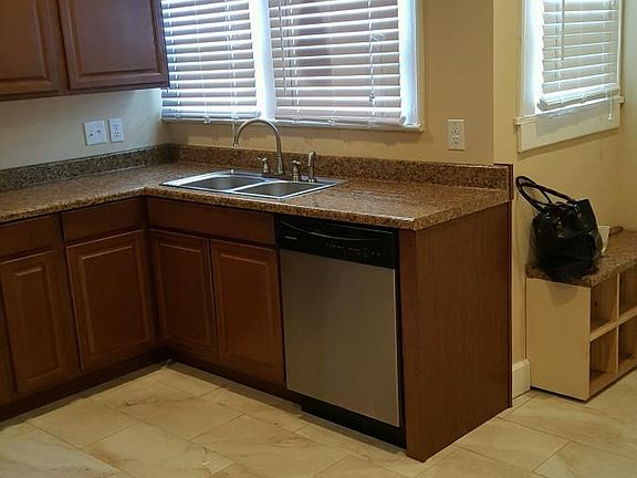 5th image of 3250 Central Ave #Duplex