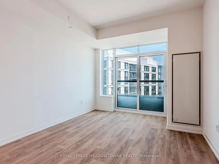 2485 Eglinton Ave W #913 — Photo 14