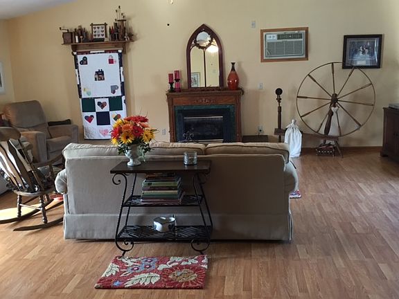 Wonderful Family Room 24x24